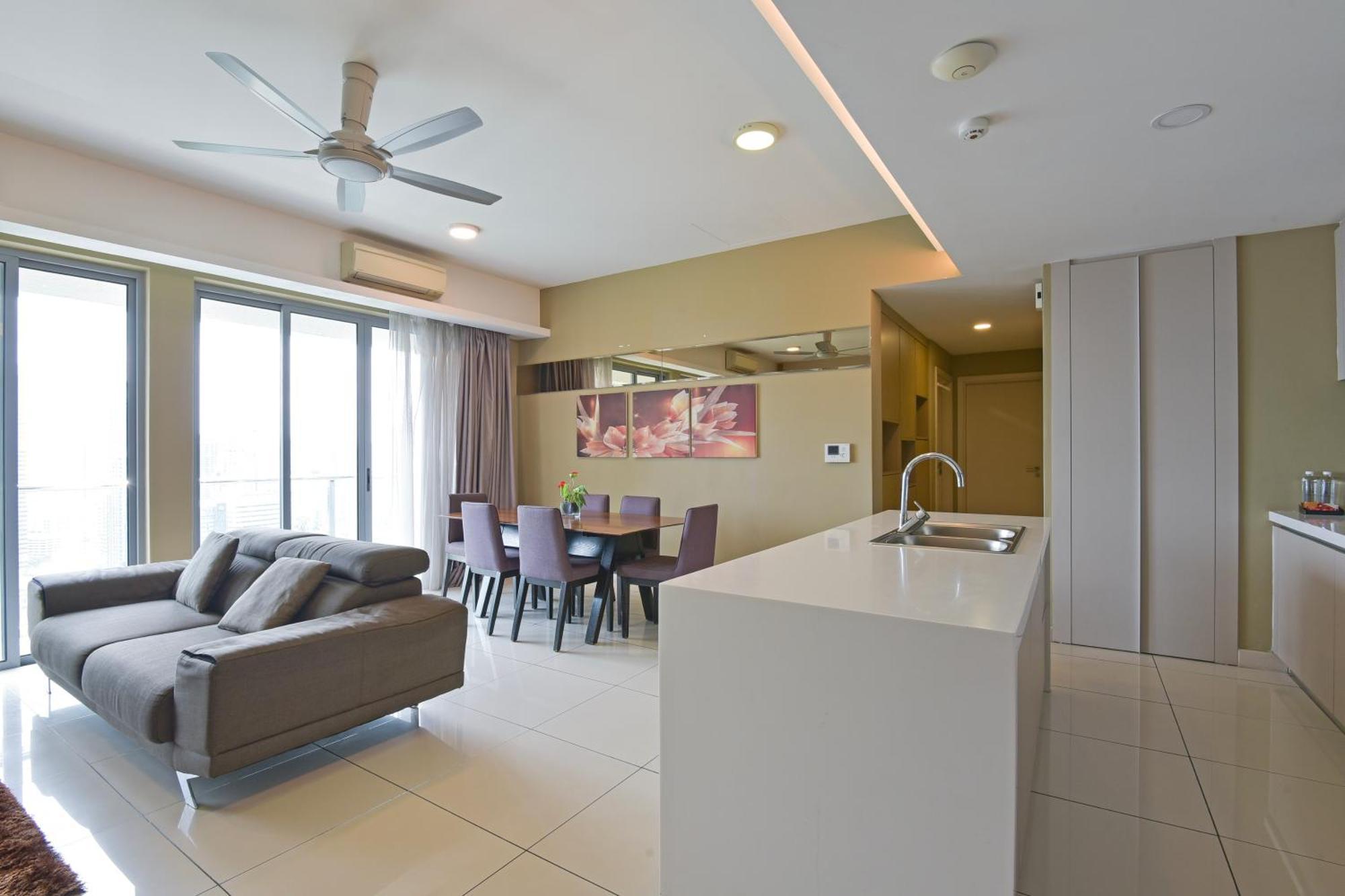 Sunday Hotel Near Petronas Twin Tower Formerly Suasana Suites Kuala Lumpur Extérieur photo