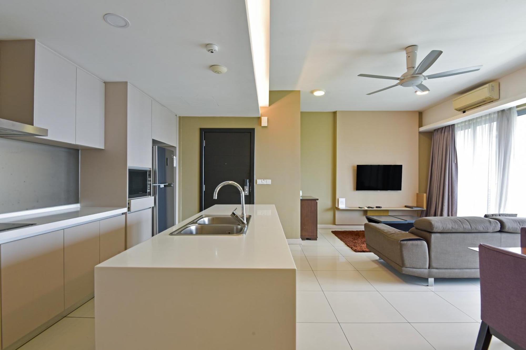 Sunday Hotel Near Petronas Twin Tower Formerly Suasana Suites Kuala Lumpur Extérieur photo